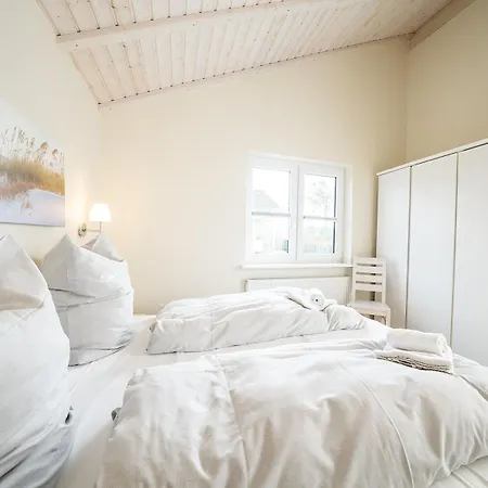 Strandhafer 42 Mit Kamin Und Sauna * Dagebüll